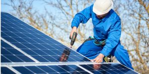 Installation Maintenance Panneaux Solaires Photovoltaïques à Ligueux